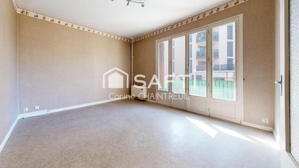 À vendre – Charmant T2 de 47 m² avec balcon plein sud, cave et parking – Centre de Bron