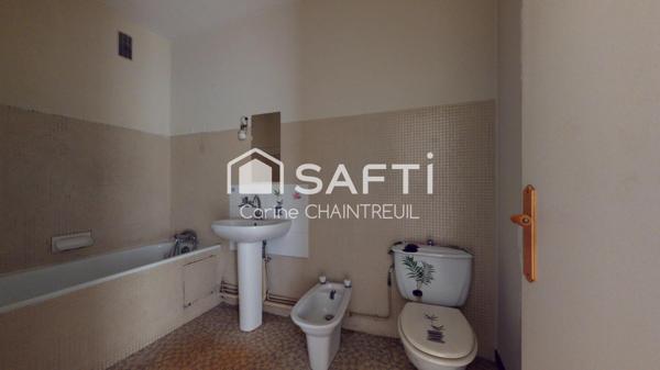 À vendre – Charmant T2 de 47 m² avec balcon plein sud, cave et parking – Centre de Bron