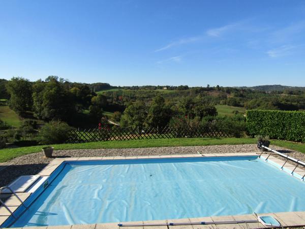 Très belle maison 165m² avec piscine, 5 chambres, garage