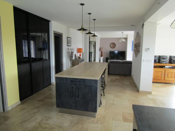 Très belle maison 165m² avec piscine, 5 chambres, garage