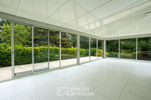Propriété haut de gamme avec jardin, piscine et court de tennis