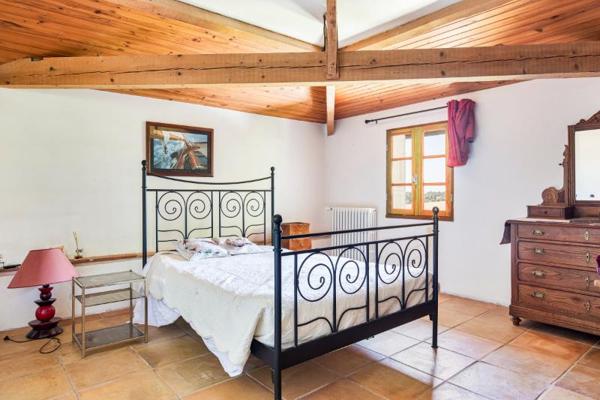 Vente / Maison et grand terrain