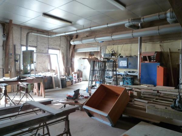 Dpt Aisne (02), LA CROIX SUR OURCQ à vendre ensemble immobilier professionnel 1170 m2 ateliers et bureaux sur 3000 m2 de terrain