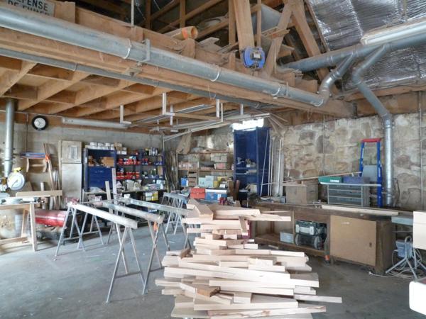 Dpt Aisne (02), LA CROIX SUR OURCQ à vendre ensemble immobilier professionnel 1170 m2 ateliers et bureaux sur 3000 m2 de terrain