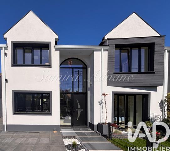 Maison à vendre 10 pièces 257,46 m² Montigny-lès-Cormeilles