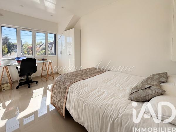 Maison à vendre 10 pièces 257,46 m² Montigny-lès-Cormeilles
