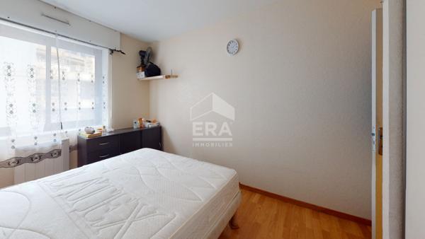 Appartement Paris 4 pièces  79.60 m2 avec un balcon