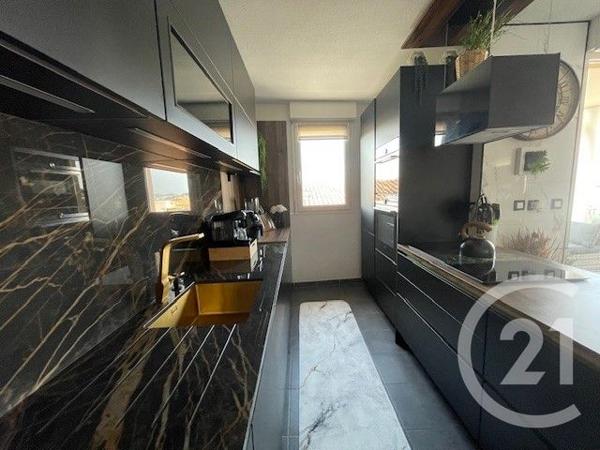 Appartement F4 à vendre  4 pièces - 83,10 m2 LA SEYNE SUR MER - 83