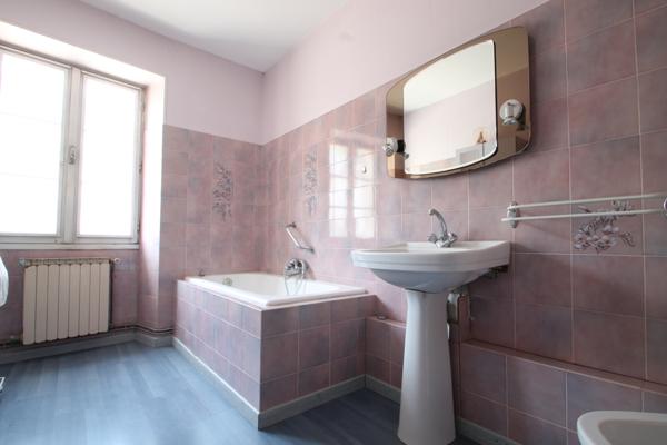 Saint-Césaire (17770) EXCLUSIVITE : MAISON EN PIERRE 6 PIECES ENTRE COGNAC ET SAINTES