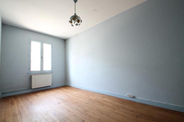 Saint-Césaire (17770) EXCLUSIVITE : MAISON EN PIERRE 6 PIECES ENTRE COGNAC ET SAINTES