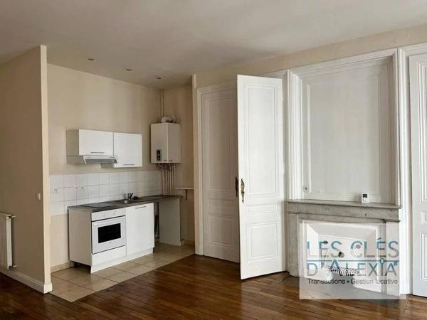 Appartement T2 MEUBLE - LYON 6ème