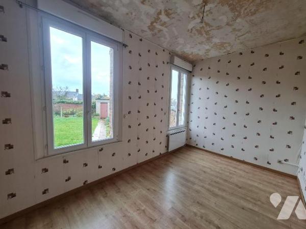 OISEMONT, Maison de  charme avec jardin sans vis à vis à deux pas des commerces et écoles compo...