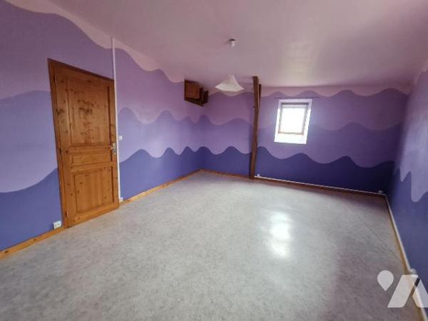 OISEMONT, Maison de  charme avec jardin sans vis à vis à deux pas des commerces et écoles compo...