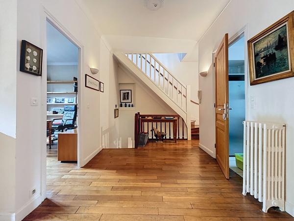 Maison à vendre 9 pièces jardin et garage REIMS (51)