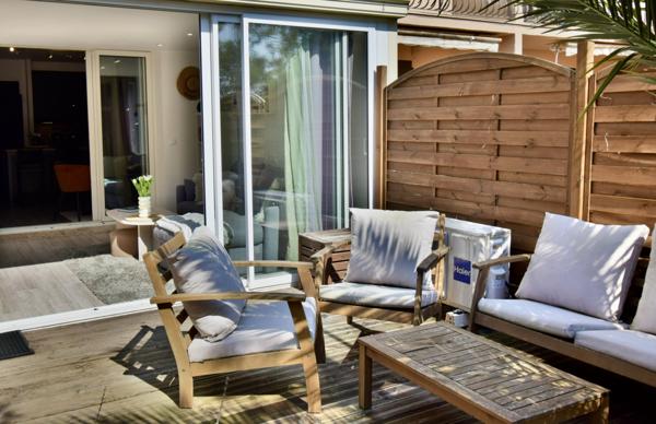 Grimaud (83310) Appartement 3 pièces refait à neuf avec terrasse et jardin – entre mer et golf