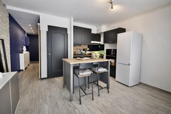 Grimaud (83310) Appartement 3 pièces refait à neuf avec terrasse et jardin – entre mer et golf