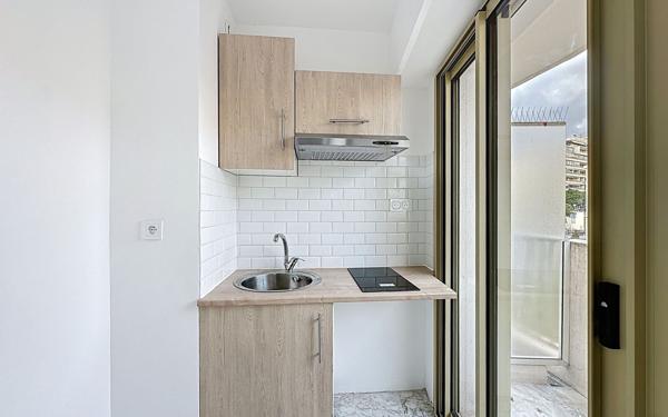 Appartement à louer    1 pièce •  Cannes