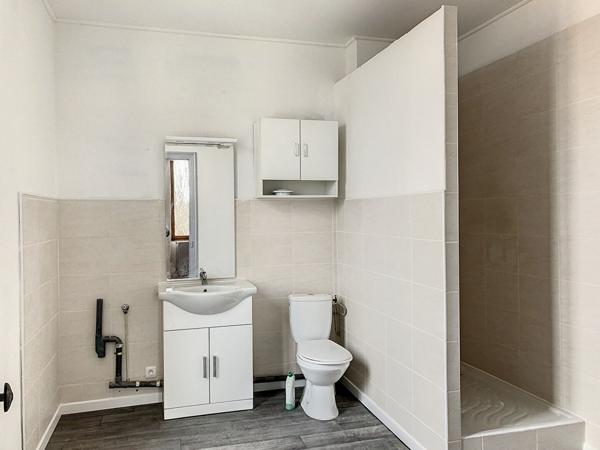 Maison Montelimar 6 pièce(s) 111 m2 4 chambres