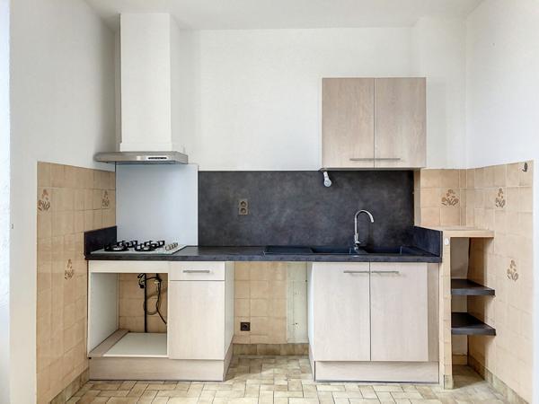 Maison Montelimar 6 pièce(s) 111 m2 4 chambres