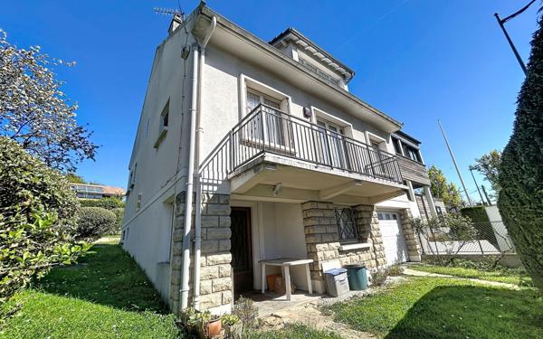 Maison à vendre    5 pièces •  Rueil-Malmaison