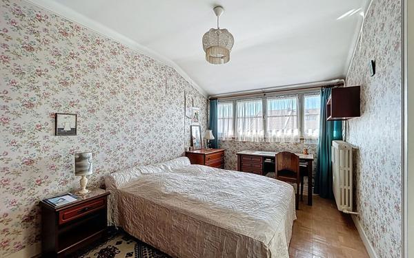 Maison à vendre    5 pièces •  Rueil-Malmaison