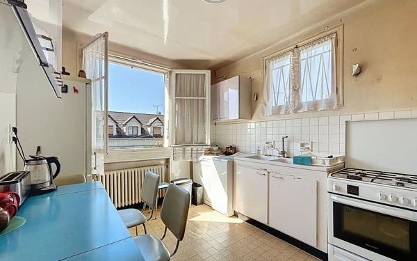 Maison à vendre    5 pièces •  Rueil-Malmaison