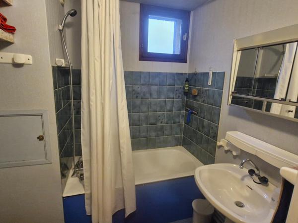 Appartement situé à Praloup 1600 proche pistes de ski et commerce