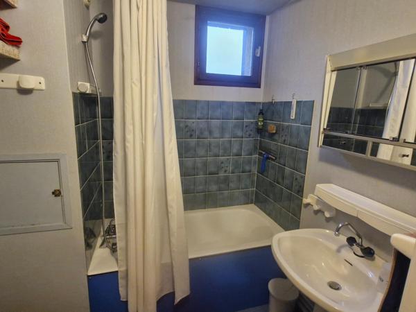 Appartement situé à Praloup 1600 proche pistes de ski et commerce