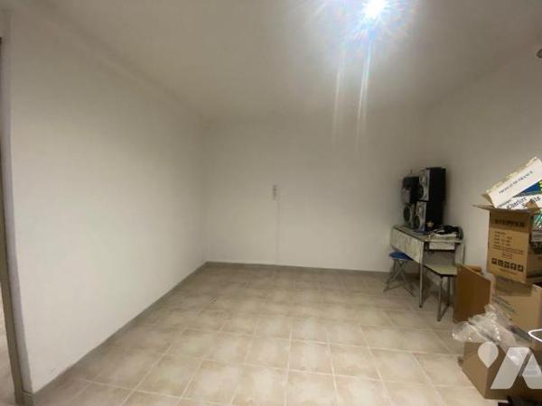 Vous cherchez une maison familiale spacieuse, avec un grand terrain et la possibilité d'aménage...