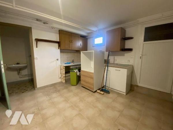 Vous cherchez une maison familiale spacieuse, avec un grand terrain et la possibilité d'aménage...