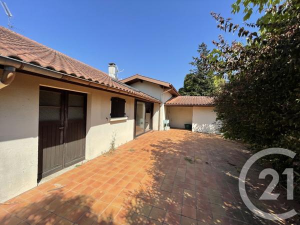 Maison à vendre  10 pièces - 234 m2 SAUGNAC ET CAMBRAN - 40