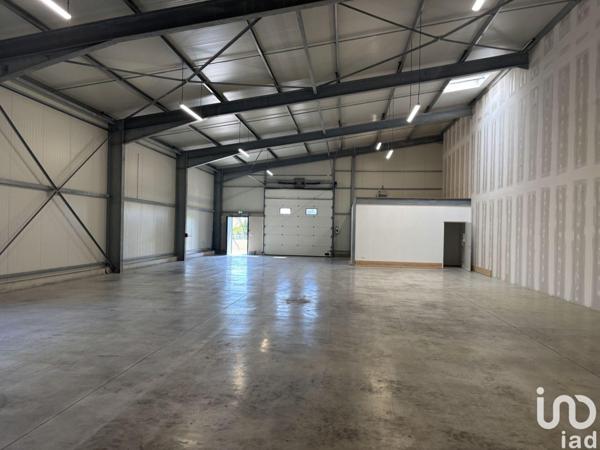 Location atelier 398 m² Soullans