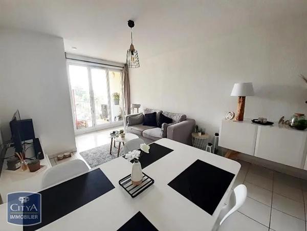 Appartement à louer 2 pièces 37.41m² Agen (47000)