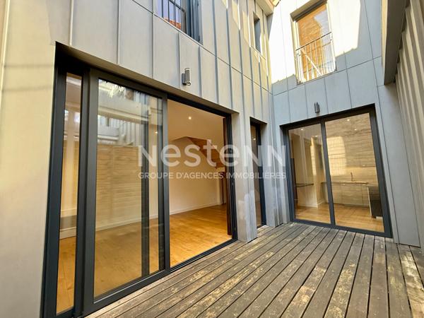 Bordeaux Quai // Cours du Médoc Grand Appartement en duplex + cave + parking