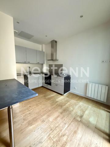 Bordeaux Quai // Cours du Médoc Grand Appartement en duplex + cave + parking