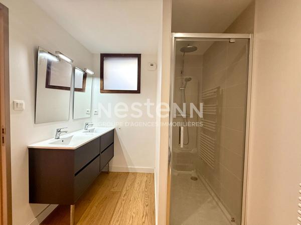 Bordeaux Quai // Cours du Médoc Grand Appartement en duplex + cave + parking