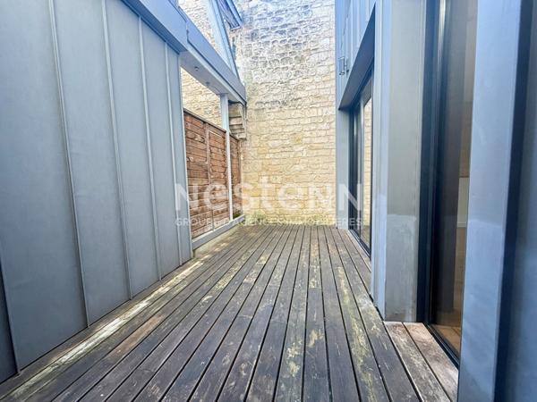 Bordeaux Quai // Cours du Médoc Grand Appartement en duplex + cave + parking