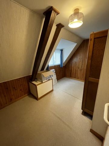 Ensemble commerce et Appartement