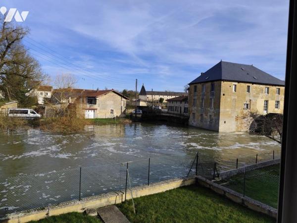 MAISON INDIVIDUELLE - STENAY - AVEC VUE SUR LA MEUSE