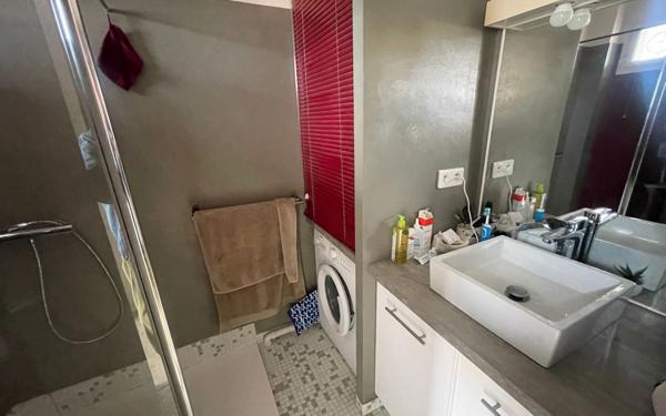 Appartement à vendre    2 pièces • 43 m2 Six-Fours-les-Plages