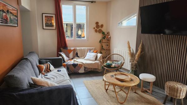 Maison à Montigné le Brillant