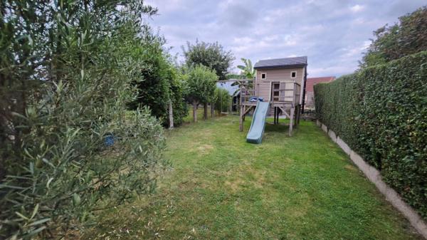 Maison à Montigné le Brillant