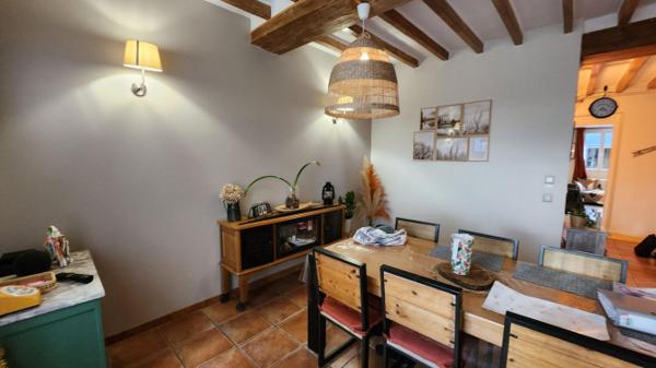 Maison à Montigné le Brillant