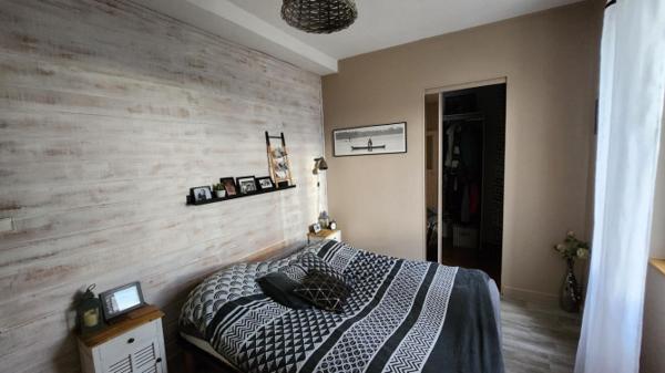 Maison à Montigné le Brillant