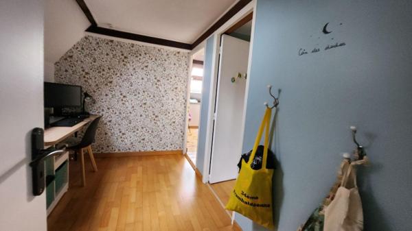 Maison à Montigné le Brillant