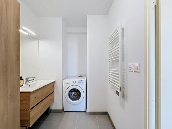 Vente / Appartement T4 à Vias (34450)