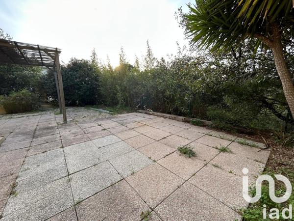 Appartement 3 pièces de 61 m² à Le Pradet (83220)