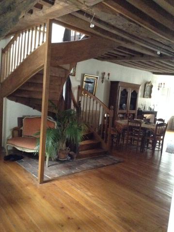 Duplex
                                                                                                                                                                                                                                                                                                                        6 pièce(s)                                                                                                                                                                                                          3 chambre(s)                                                                                                                                                                                                          146  m²