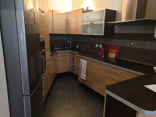 Maison
                                                                                                                                                                                                                                                                                                                        4 pièce(s)                                                                                                                                                                                                          3 chambre(s)                                                                                                                                                                                                          85  m²