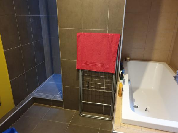 Maison
                                                                                                                                                                                                                                                                                                                        4 pièce(s)                                                                                                                                                                                                          3 chambre(s)                                                                                                                                                                                                          85  m²